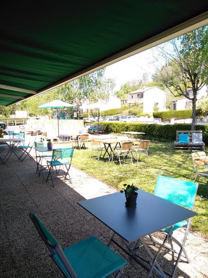 Hotel Restaurant Campanile Aurillac Bagian luar foto
