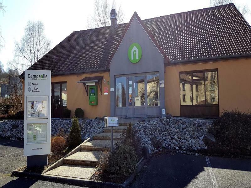 Hotel Restaurant Campanile Aurillac Bagian luar foto